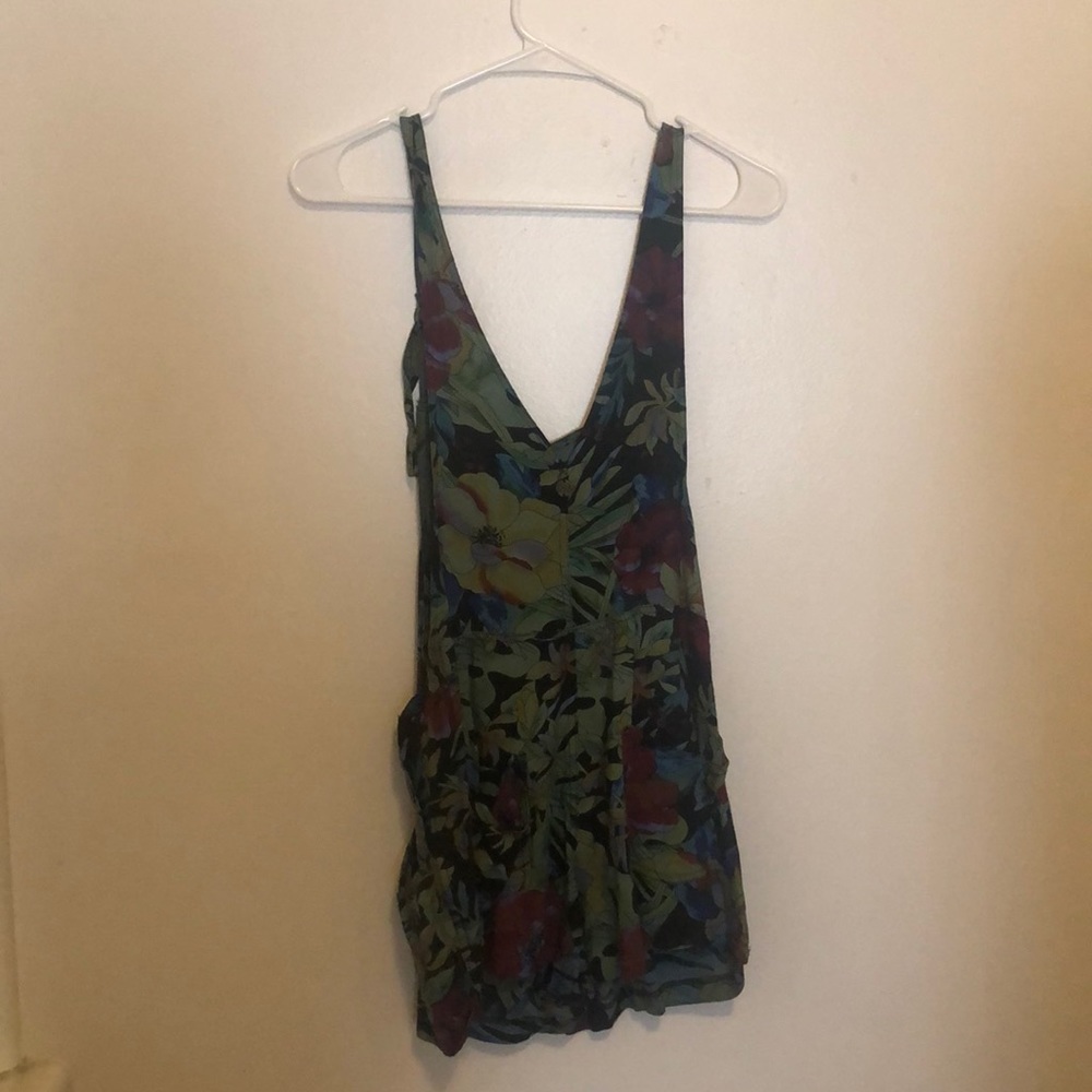 Billabong Overall Romper 🌴🌺🌞